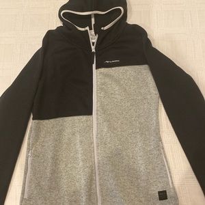 “Snowshoe” BULA zip up hoodie from the ski resort of Snowshoe!  Youth (CL)